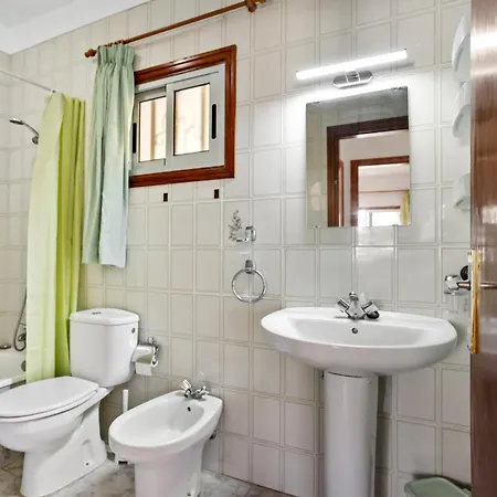 Appartement Apartamento Luminoso A 170m Del Mar Con Terraza Y Wifi Rapido - Es-347-16
