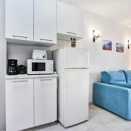 Apartamento Luminoso A 170m Del Mar Con Terraza Y Wifi Rapido - Es-347-16 * Arona (Tenerife)
